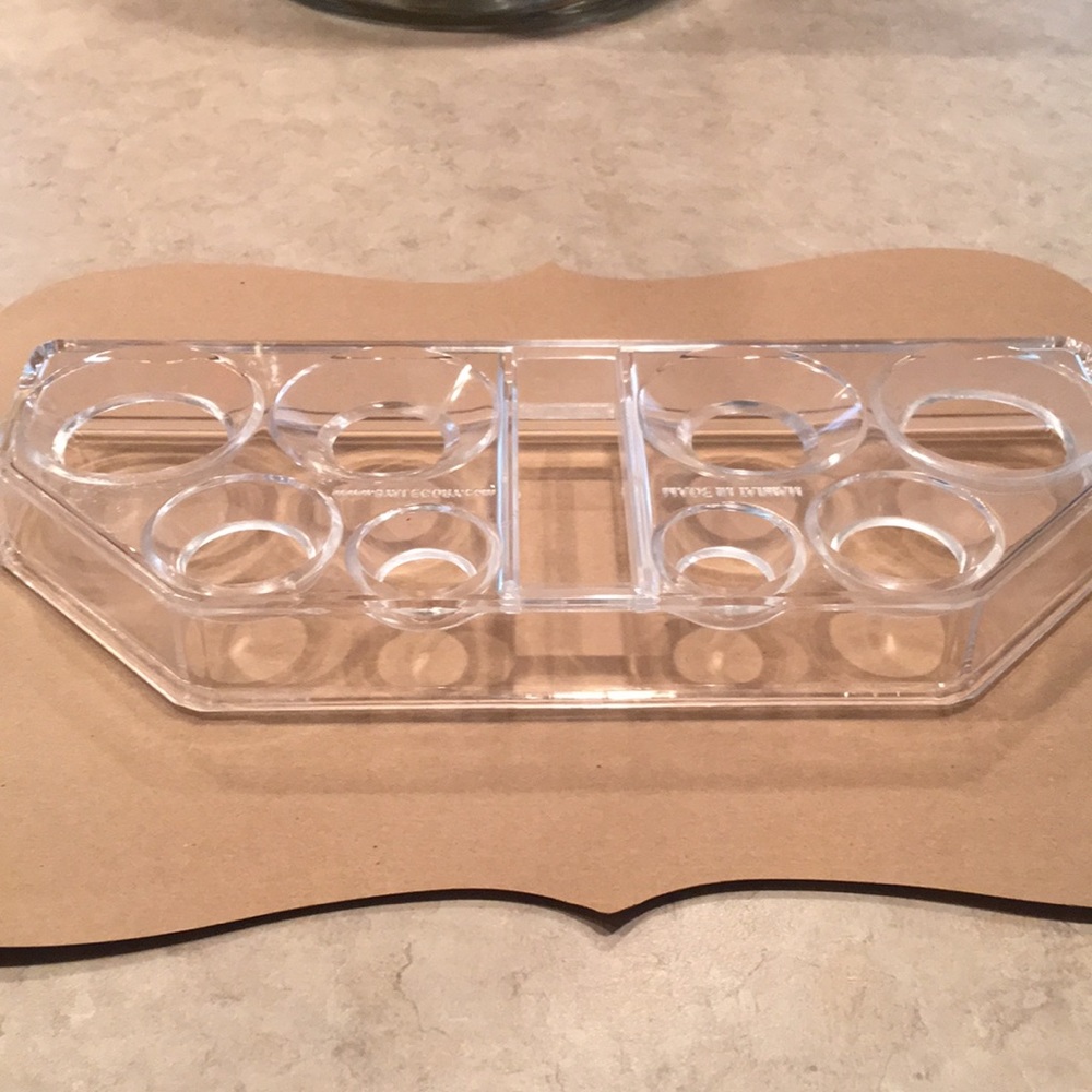 Acrylic makeup sponge holder